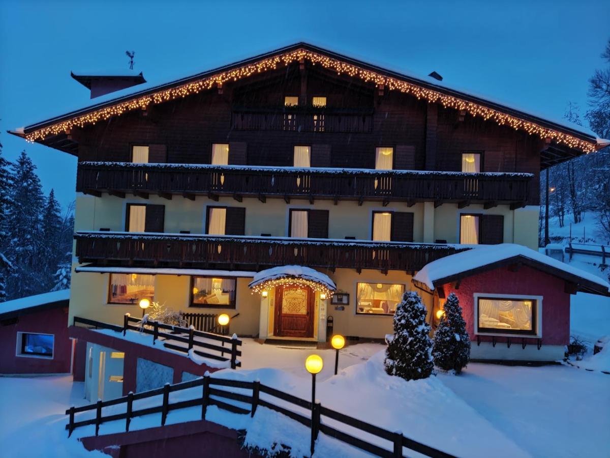 Albergo Villa Cristina โฟลกาเรีย ภายนอก รูปภาพ